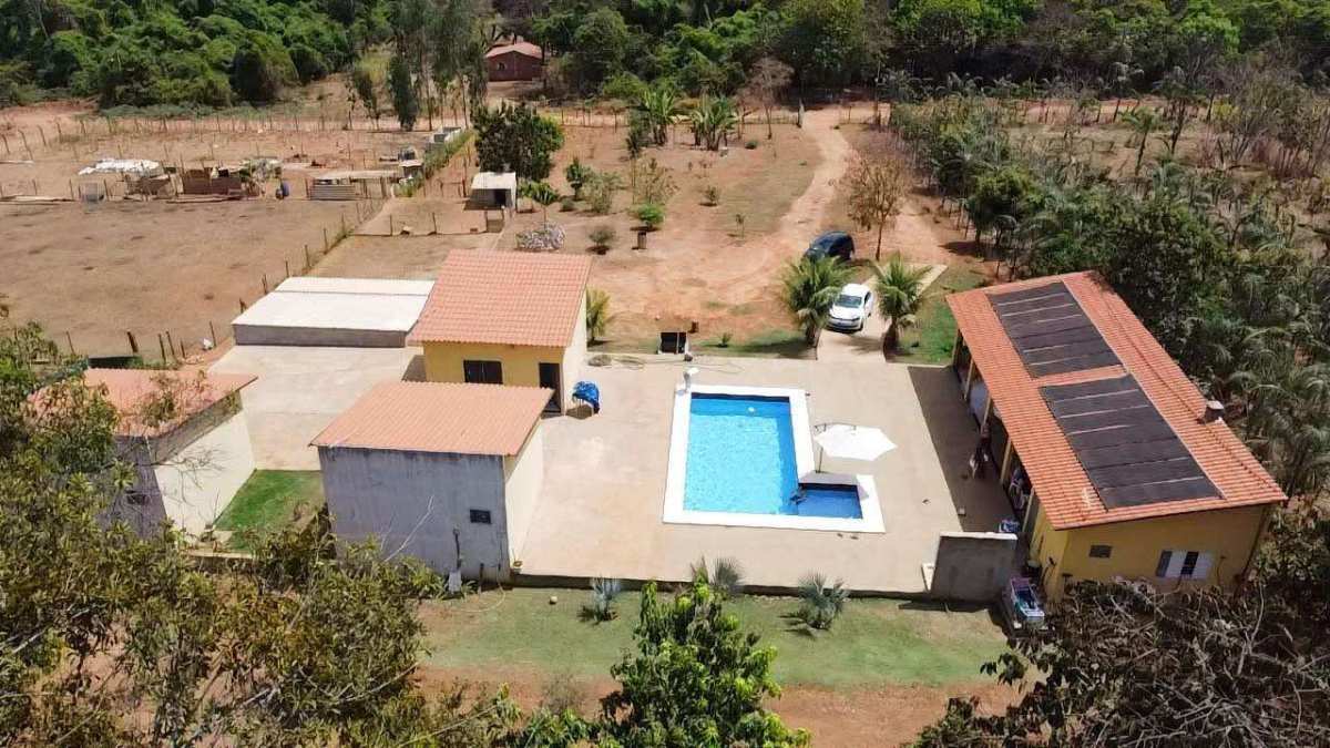 Chácara à venda com 3 quartos, 239m² - Sitios para Recreio Solar das Auroras,Senador Canedo